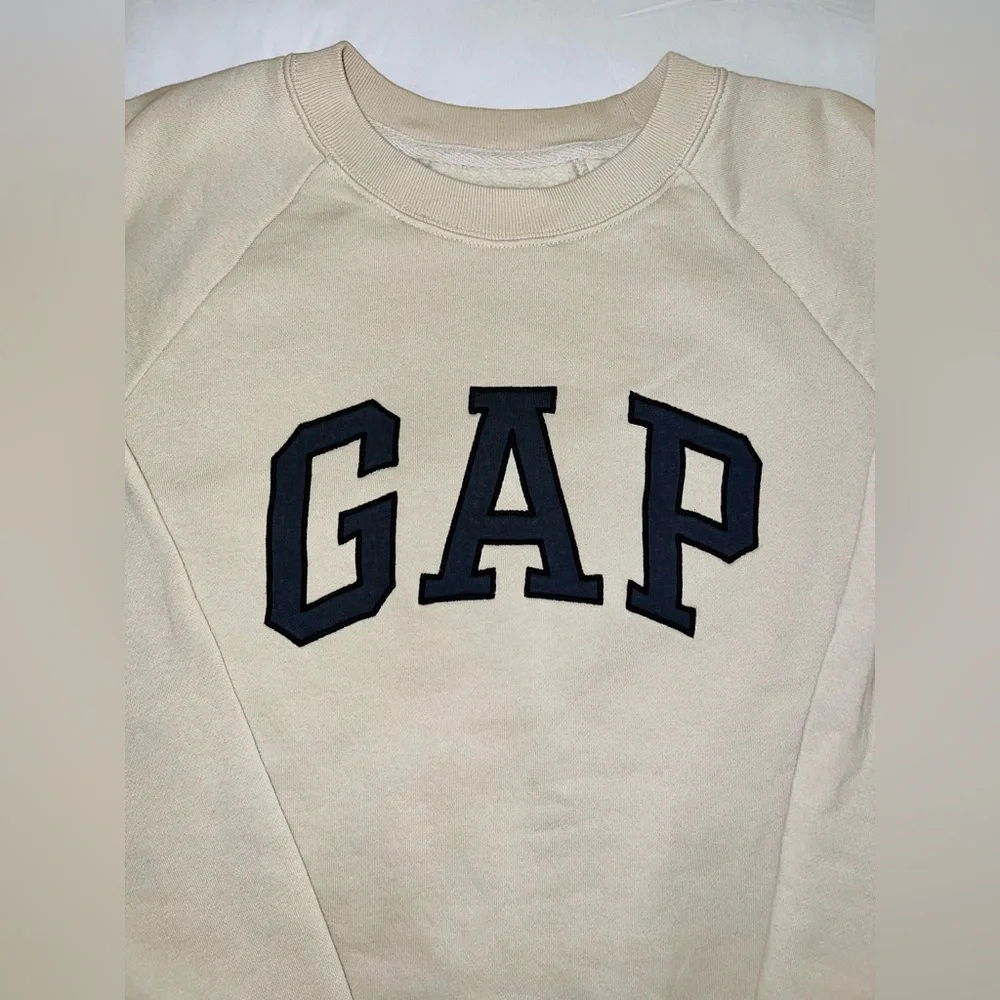 GAP Moonstone Beige Vintage Soft Raglan Sweatshirt - Picture 7 of 14